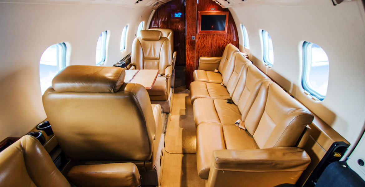 volo privato sul Bombardier Learjet 55